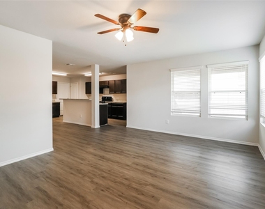 12702 Veterans Silver Road - Photo Thumbnail 4