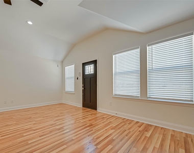 7339 Krueger Road - Photo Thumbnail 2