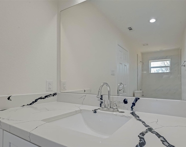 7339 Krueger Road - Photo Thumbnail 32