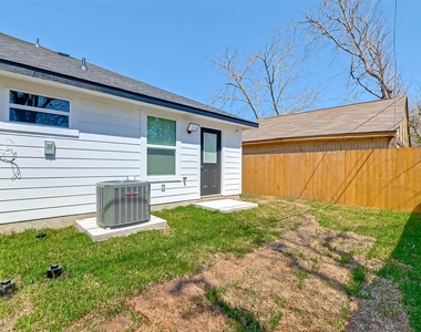 7339 Krueger Road - Photo Thumbnail 38