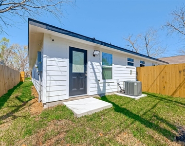 7339 Krueger Road - Photo Thumbnail 41