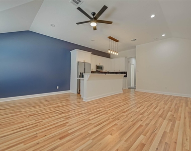 7339 Krueger Road - Photo Thumbnail 6