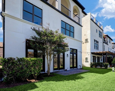 1116 Mosaico Lane - Photo Thumbnail 3