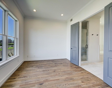 1116 Mosaico Lane - Photo Thumbnail 11