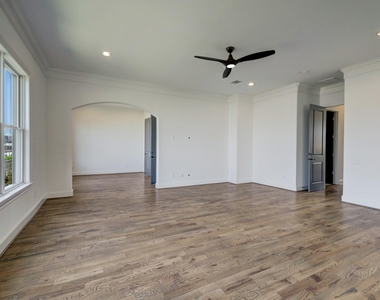 1116 Mosaico Lane - Photo Thumbnail 10