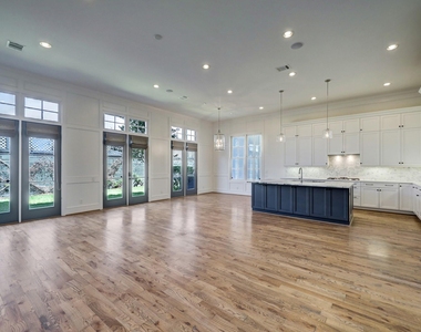 1116 Mosaico Lane - Photo Thumbnail 4