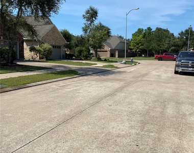 24434 Ranchwood Springs Lane - Photo Thumbnail 8