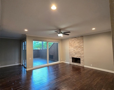 233 Litchfield Lane - Photo Thumbnail 3