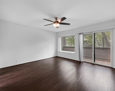 233 Litchfield Lane - Photo Thumbnail 4