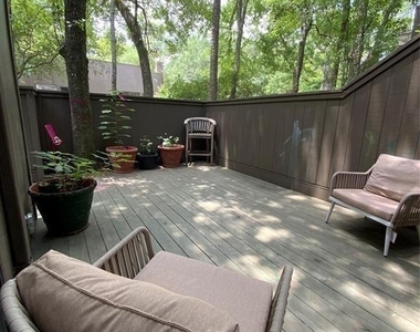 233 Litchfield Lane - Photo Thumbnail 11