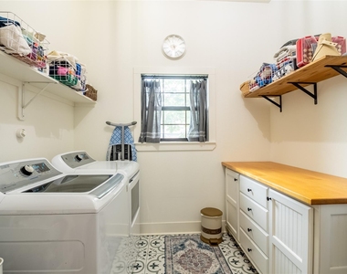 200 Carl Street - Photo Thumbnail 27