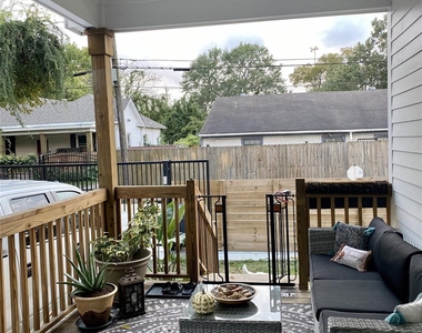 200 Carl Street - Photo Thumbnail 28