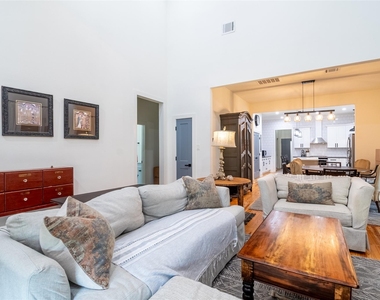 200 Carl Street - Photo Thumbnail 14