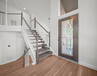 45 N Lakeridge Circle - Photo Thumbnail 9