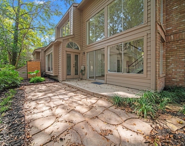 45 N Lakeridge Circle - Photo Thumbnail 16