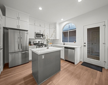 45 N Lakeridge Circle - Photo Thumbnail 23