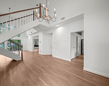 45 N Lakeridge Circle - Photo Thumbnail 22