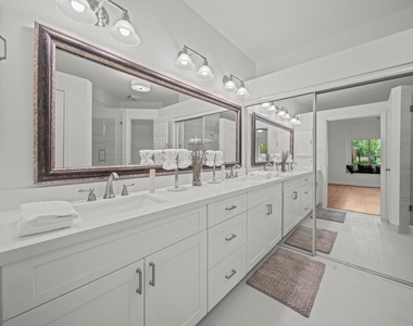 45 N Lakeridge Circle - Photo Thumbnail 17