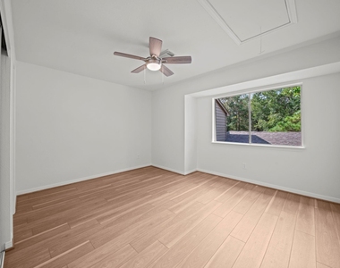 45 N Lakeridge Circle - Photo Thumbnail 32