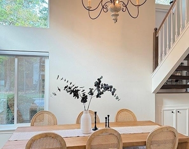 45 N Lakeridge Circle - Photo Thumbnail 7