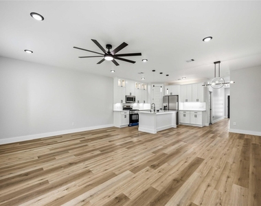 1084 Junell Street - Photo Thumbnail 5