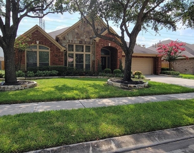 9611 Moonstone Mist Lane - Photo Thumbnail 2