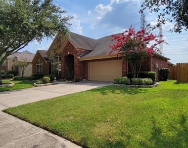 9611 Moonstone Mist Lane - Photo Thumbnail 1