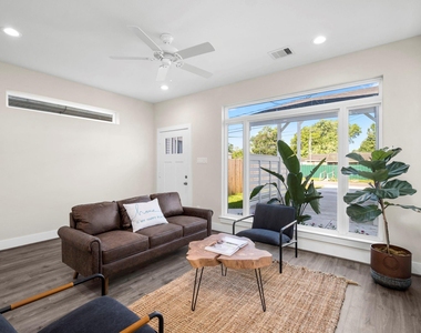 8016 Willow Street - Photo Thumbnail 6