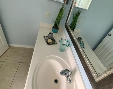 6427 Stone Landing Lane - Photo Thumbnail 34