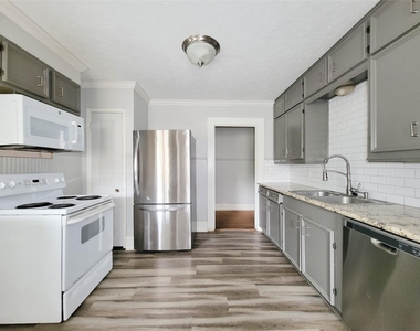 508 W Lang - Photo Thumbnail 8