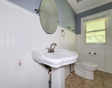 508 W Lang - Photo Thumbnail 19