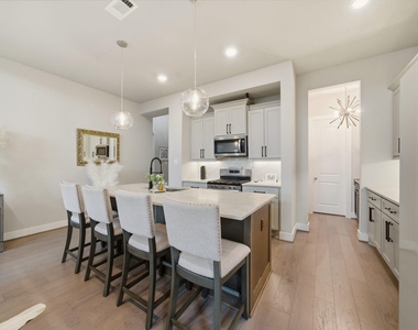 31839 Grand Orchard Lane - Photo Thumbnail 6