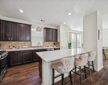 3332 Home Point Drive - Photo Thumbnail 15