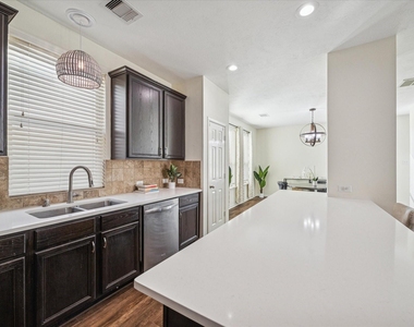 3332 Home Point Drive - Photo Thumbnail 14
