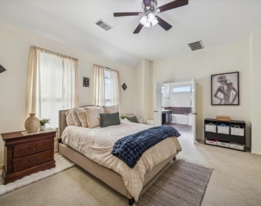 3332 Home Point Drive - Photo Thumbnail 18