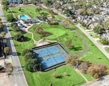 3332 Home Point Drive - Photo Thumbnail 26