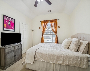 3332 Home Point Drive - Photo Thumbnail 21