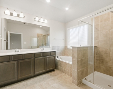 1207 Cascade Hills Drive - Photo Thumbnail 11