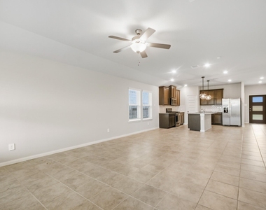 1207 Cascade Hills Drive - Photo Thumbnail 8