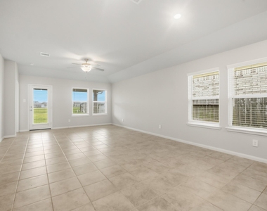 1207 Cascade Hills Drive - Photo Thumbnail 6