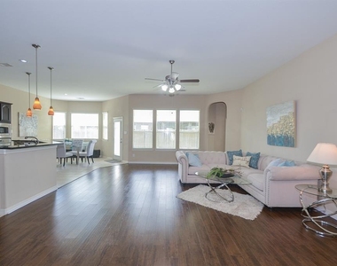 4107 Elk Bluff Lane - Photo Thumbnail 6
