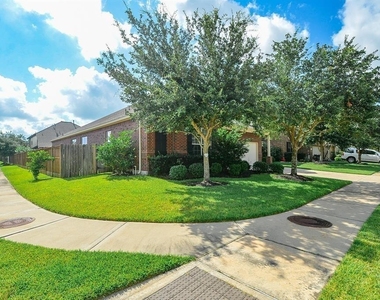 4107 Elk Bluff Lane - Photo Thumbnail 19