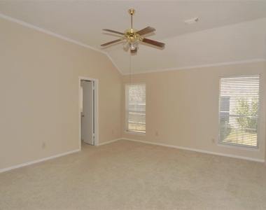 11514 Sagecreek Drive - Photo Thumbnail 9