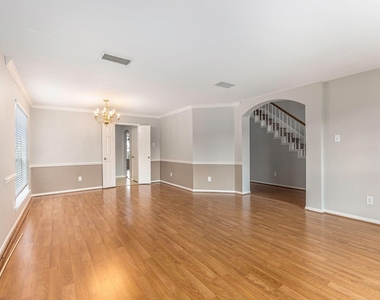 3603 Ne Beacon Hill Drive - Photo Thumbnail 4