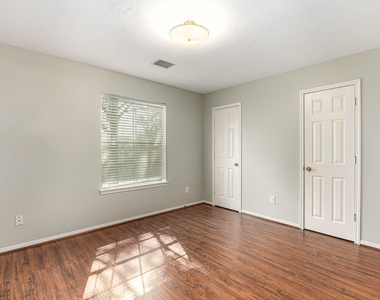 3603 Ne Beacon Hill Drive - Photo Thumbnail 21