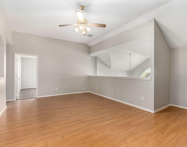 3603 Ne Beacon Hill Drive - Photo Thumbnail 17