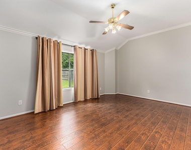 3603 Ne Beacon Hill Drive - Photo Thumbnail 14