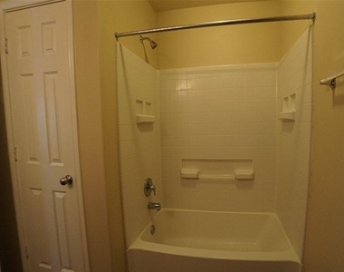 15458 Bammel Oaks Court - Photo Thumbnail 9