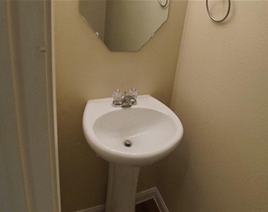 15458 Bammel Oaks Court - Photo Thumbnail 6