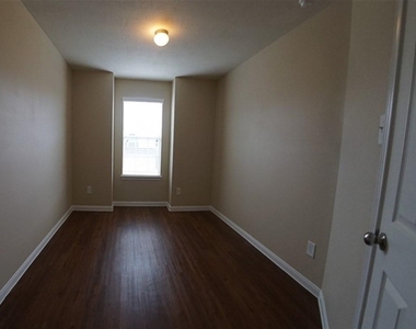 15458 Bammel Oaks Court - Photo Thumbnail 10